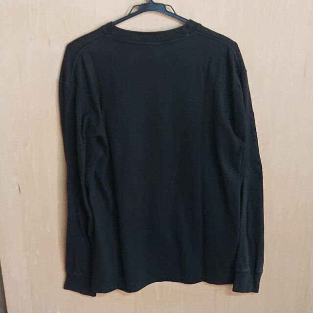 NEW ERA(ニューエラー)のニューエラ Mサイズ 黒 ロング Tシャツ 長袖 メンズのトップス(Tシャツ/カットソー(七分/長袖))の商品写真