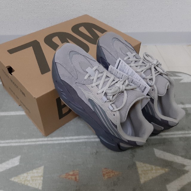 adidas yeezy 700 v2 tephra(FU7914) メンズの靴/シューズ(スニーカー)の商品写真