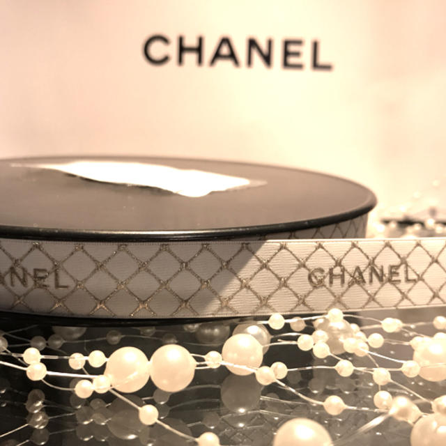 CHANEL(シャネル)の正規品❣️2020年限定　レア　シャネルリボン　1.5cm幅×1m ハンドメイドの素材/材料(その他)の商品写真