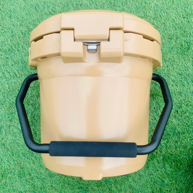 アイスランドクーラー ウォータージャグ 2.5ガロン アイスバケット tan