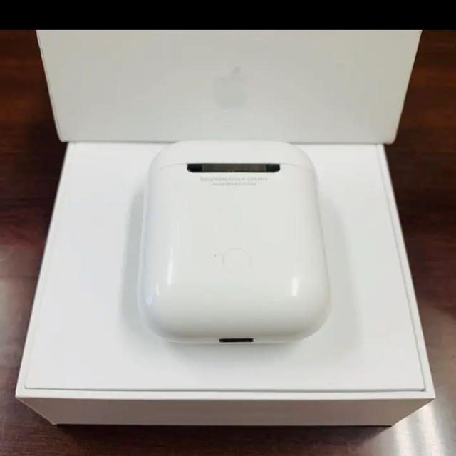 【極美品】AirPods 第二世代　充電ケース　正規品