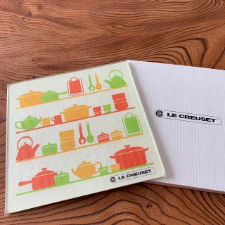 ルクルーゼ(LE CREUSET)のル・クルーゼ　ガラスキッチンプレート(収納/キッチン雑貨)