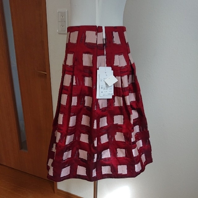 M'S GRACY(エムズグレイシー)のエムズグレイシー(新品タグ付き)38 カタログ掲載チェックスカート レディースのスカート(ひざ丈スカート)の商品写真