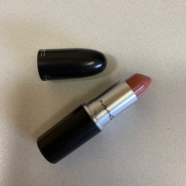 MAC(マック)のMAC💄カインダセクシー コスメ/美容のベースメイク/化粧品(口紅)の商品写真