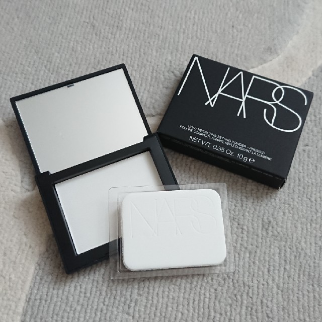 NARS(ナーズ)の新品♥️NARSプレストパウダー コスメ/美容のベースメイク/化粧品(フェイスパウダー)の商品写真