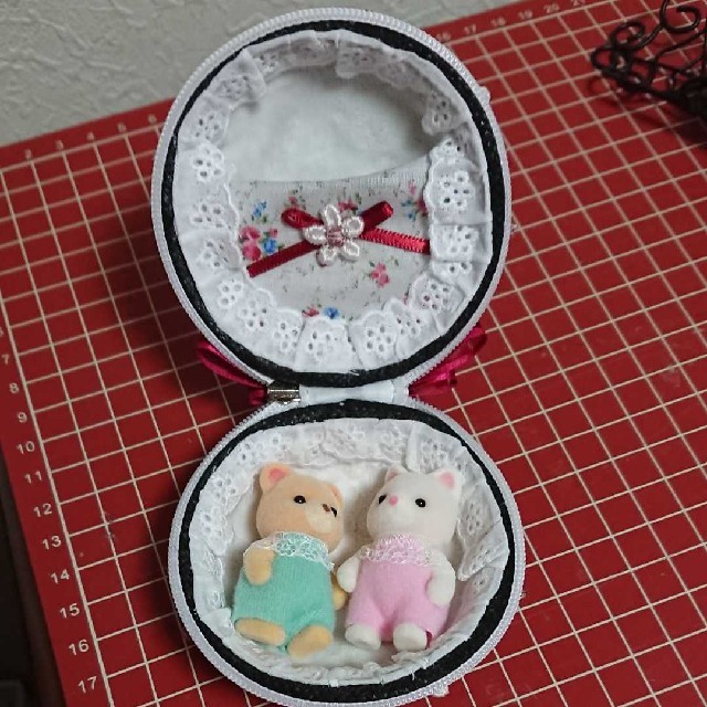シルバニアの赤ちゃん マカロンキーホルダー イヤホンケース の通販 By ゆきと S Shop ラクマ