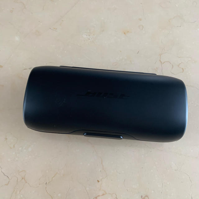 BOSE ワイヤレスイヤフォン 1