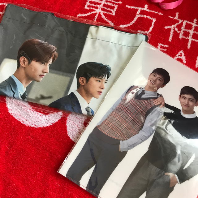 東方神起(トウホウシンキ)の東方神起😍5%offクーポン使ってくださいね❣️ エンタメ/ホビーのタレントグッズ(アイドルグッズ)の商品写真