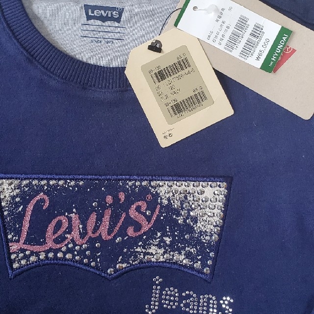 Levi's(リーバイス)の値下げ）Levi's  女の子　　スウェット トレーナー キッズ/ベビー/マタニティのキッズ服女の子用(90cm~)(その他)の商品写真