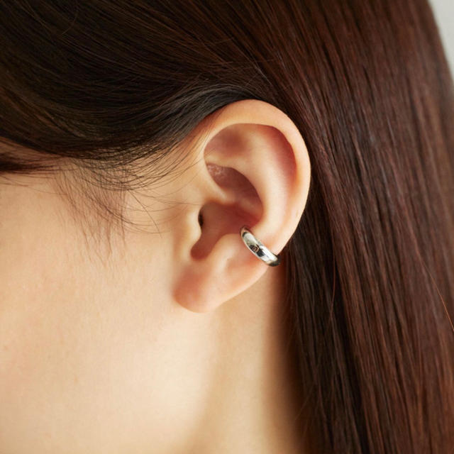 Gray(グライ)のgray  EVA SILVER  EAR CUFF  新品未使用 レディースのアクセサリー(イヤーカフ)の商品写真