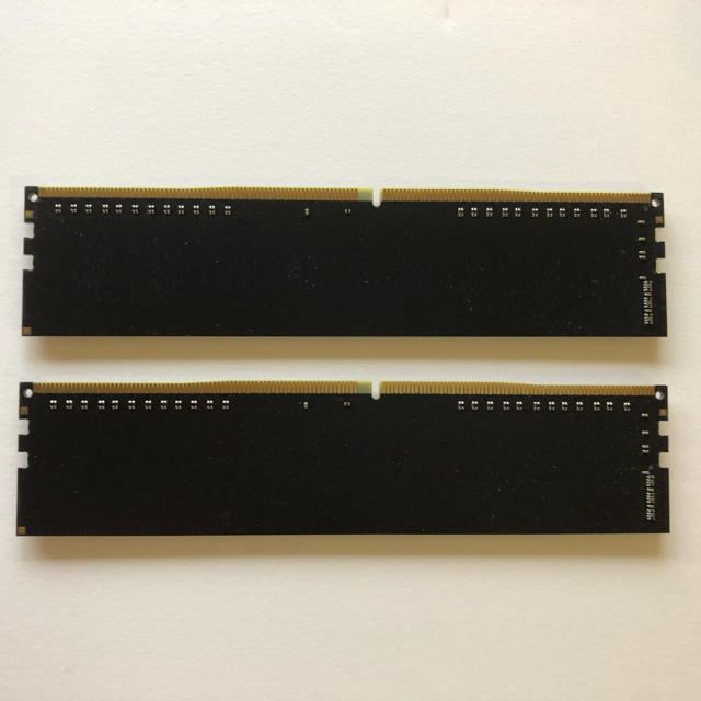 ADATA DDR4 16gb デスクトップ用メモリ スマホ/家電/カメラのPC/タブレット(PCパーツ)の商品写真