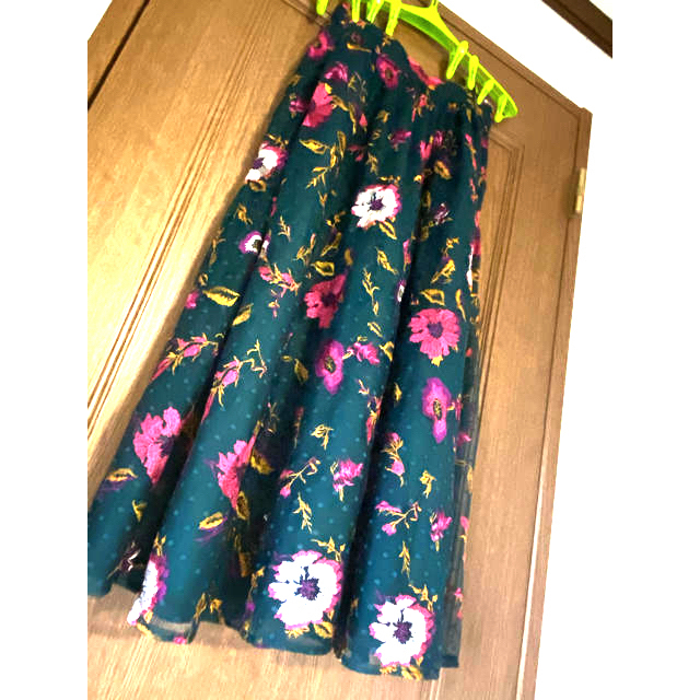 GRACE CONTINENTAL(グレースコンチネンタル)のグレース♡チュール刺繍スカート♡美品です レディースのスカート(ロングスカート)の商品写真