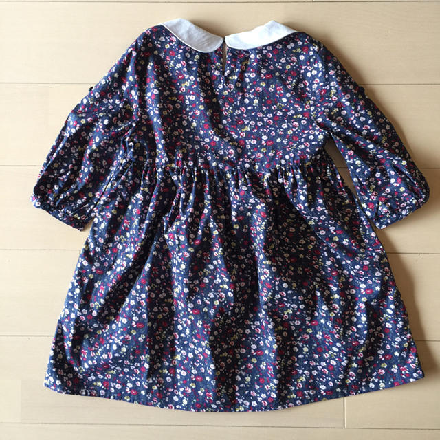 新品未使用＊ワンピース＊小花柄＊120サイズ キッズ/ベビー/マタニティのキッズ服女の子用(90cm~)(ワンピース)の商品写真