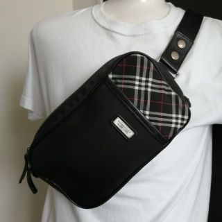 バーバリーブラックレーベル(BURBERRY BLACK LABEL)のバーバリーブラックレーベル　ボディバッグ(ボディーバッグ)