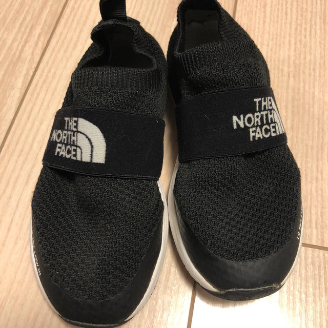 THE NORTH FACE(ザノースフェイス)のノースフェイス  キッズ18cm キッズ/ベビー/マタニティのキッズ靴/シューズ(15cm~)(スニーカー)の商品写真