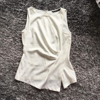 ザラ(ZARA)のZARA トップス(シャツ/ブラウス(半袖/袖なし))