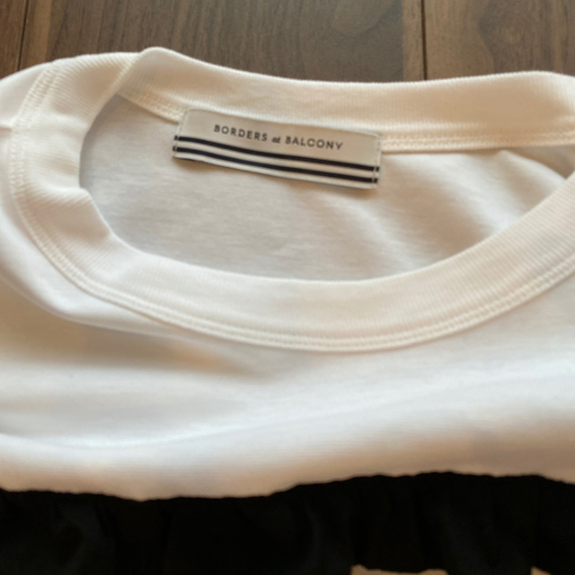 BARNEYS NEW YORK(バーニーズニューヨーク)のborders at balcony SABRINA TEE レディースのトップス(Tシャツ(半袖/袖なし))の商品写真