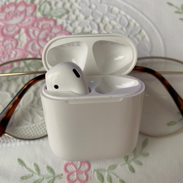 AirPods 第2世代 左耳とケース