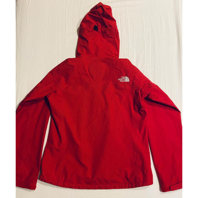 THE NORTH FACE(ザノースフェイス)のノースフェイス クライムライトジャケット Mサイズ 赤 レッド レディースのジャケット/アウター(ナイロンジャケット)の商品写真