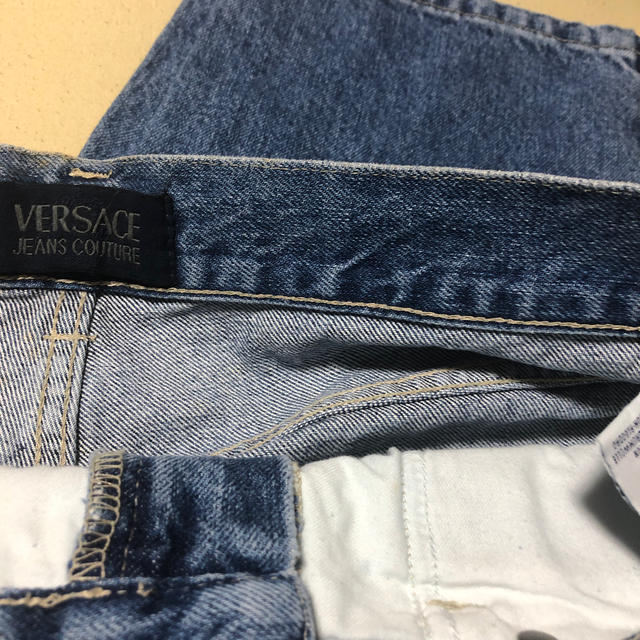 VERSACE(ヴェルサーチ)のベルサーチ  ジーンズ  カルチャー　　デニム メンズのパンツ(デニム/ジーンズ)の商品写真