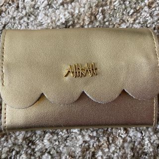 アーカー(AHKAH)のAHKAH アーカー　ゴールド三つ折り財布(財布)