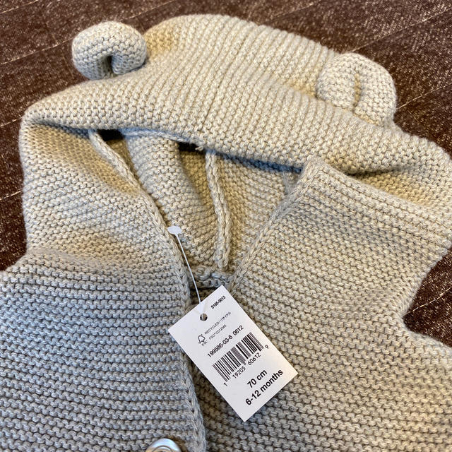 babyGAP(ベビーギャップ)のGAP くま耳パーカー キッズ/ベビー/マタニティのベビー服(~85cm)(カーディガン/ボレロ)の商品写真