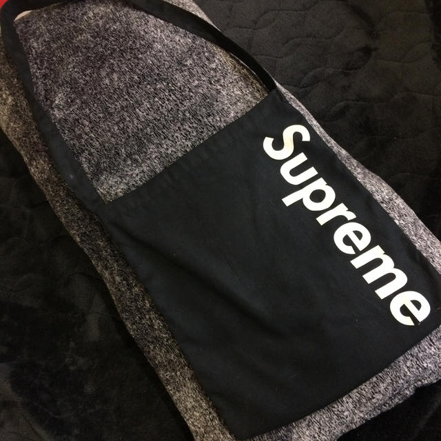 Supreme(シュプリーム)のsupreme トートバック メンズのバッグ(トートバッグ)の商品写真