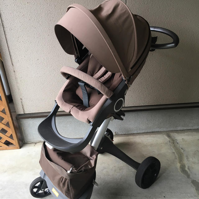 Stokke(ストッケ)のストッケ エクスプローリーV5モデル キッズ/ベビー/マタニティの外出/移動用品(ベビーカー/バギー)の商品写真