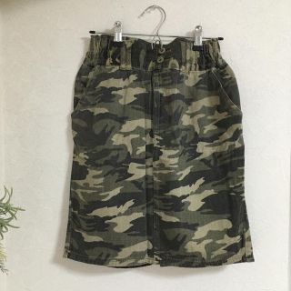 ダブルクローゼット(w closet)の【wcloset】迷彩柄タイトスカート (ひざ丈スカート)