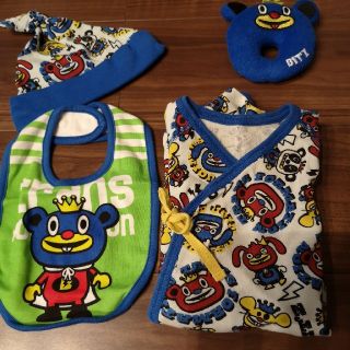 エフオーキッズ(F.O.KIDS)のF.O.KIDS　ロンパース  60　スタイ　帽子　セット(ロンパース)