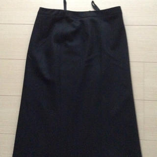エフデ(ef-de)のエフデ スカート 黒　サイズ11(ひざ丈スカート)