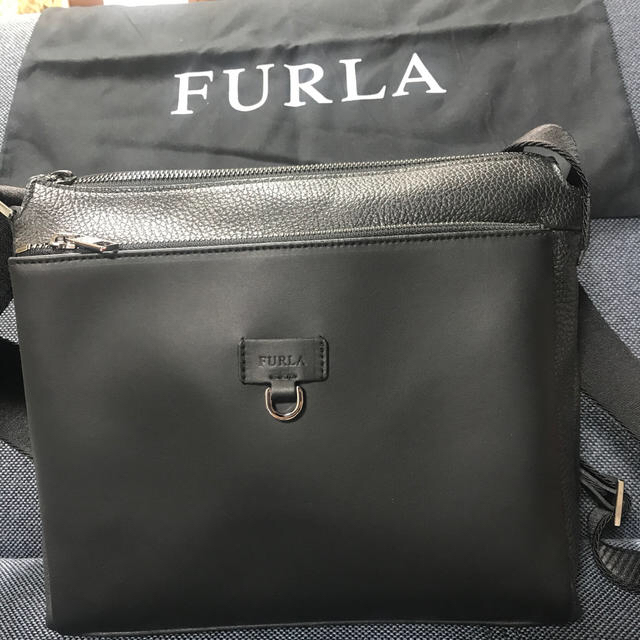 FURLA ユリッセ バック メンズ - ショルダーバッグ