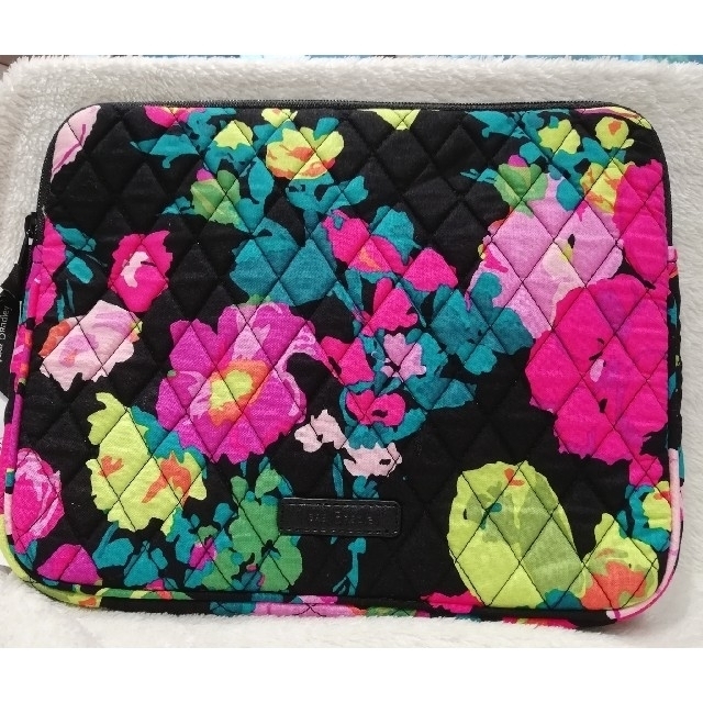 Vera Bradley(ヴェラブラッドリー)のタブレットケース【Vera Bradley】 スマホ/家電/カメラのスマホアクセサリー(iPhoneケース)の商品写真