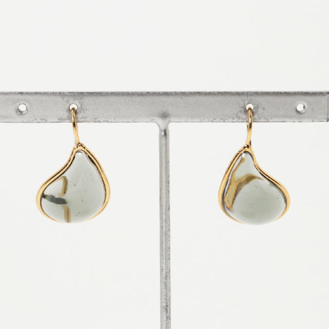 IENA(イエナ)のLOU LOU LA FALAISE TEARDROP ピアス レディースのアクセサリー(ピアス)の商品写真