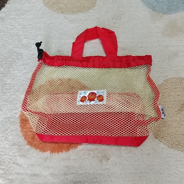 ちょきんぎょ 巾着(レッド)付 レンジパック エンタメ/ホビーのコレクション(ノベルティグッズ)の商品写真