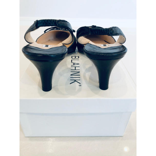 MANOLO BLAHNIK(マノロブラニク)のマノロブラニク 美品 リボン バッグストラップ パンプス ミュール 36.5 レディースの靴/シューズ(ハイヒール/パンプス)の商品写真