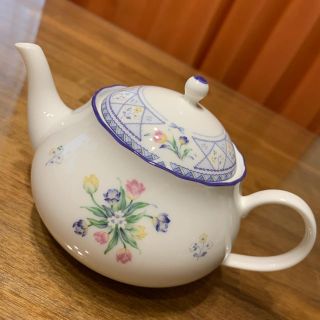 ノリタケ(Noritake)の【廃盤】Noritake ノリタケ オランジュリー ティーポット 花柄 ブルー(テーブル用品)