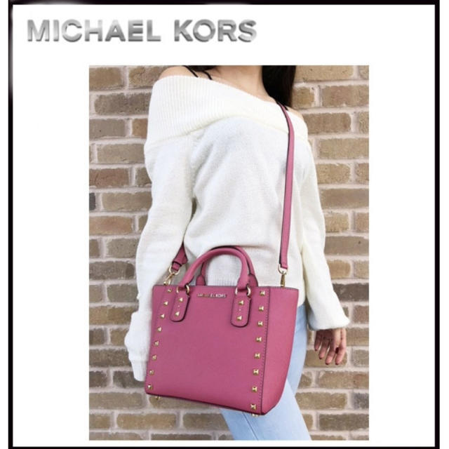 Michael Kors(マイケルコース)のコーチ ブラック 二つ折り財布 レディースのバッグ(ショルダーバッグ)の商品写真