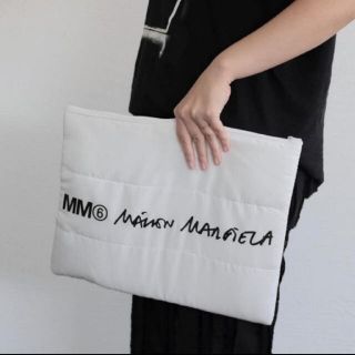 マルタンマルジェラ(Maison Martin Margiela)のMM6 Maison Margiela  パデッド ポーチ(ポーチ)