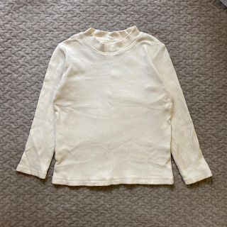 ユニクロ(UNIQLO)のカットソー　長袖tシャツ　100cm 白　アイボリー　無地(Tシャツ/カットソー)