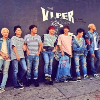 M GENERATIONS x GUESS TRIANGLE Gジャン デニム