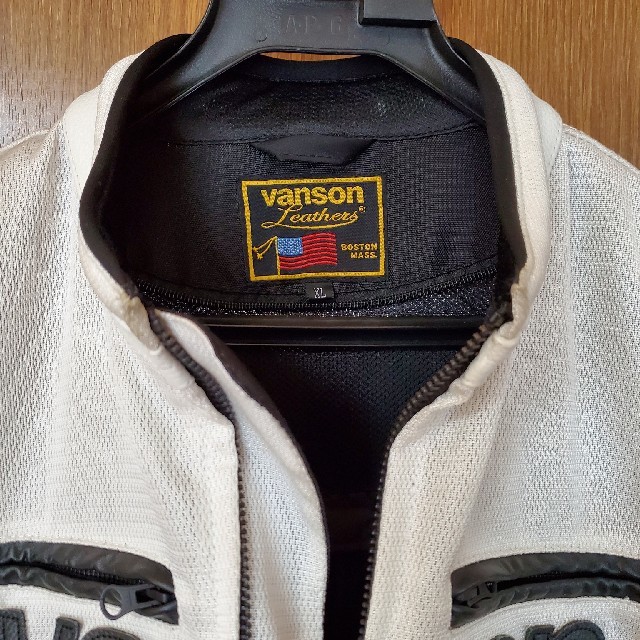 VANSON(バンソン)のバンソン　ライダース　メッシュジャケット　XL メンズのジャケット/アウター(ライダースジャケット)の商品写真