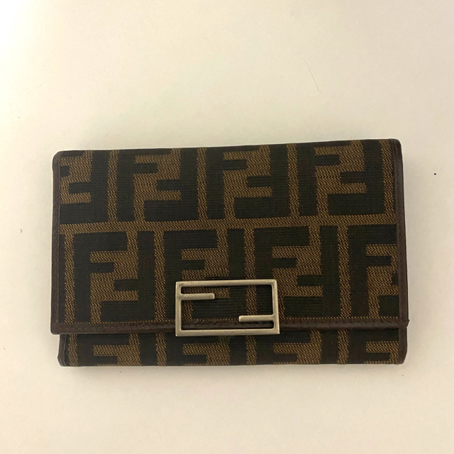 FENDI(フェンディ)の🔹FENDI🔹　ブックカバー  &  財布 インテリア/住まい/日用品の文房具(その他)の商品写真