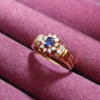 ❤️マリオ様専用❤️K18　ダイヤモンドとサファイアのリング(リング(指輪))