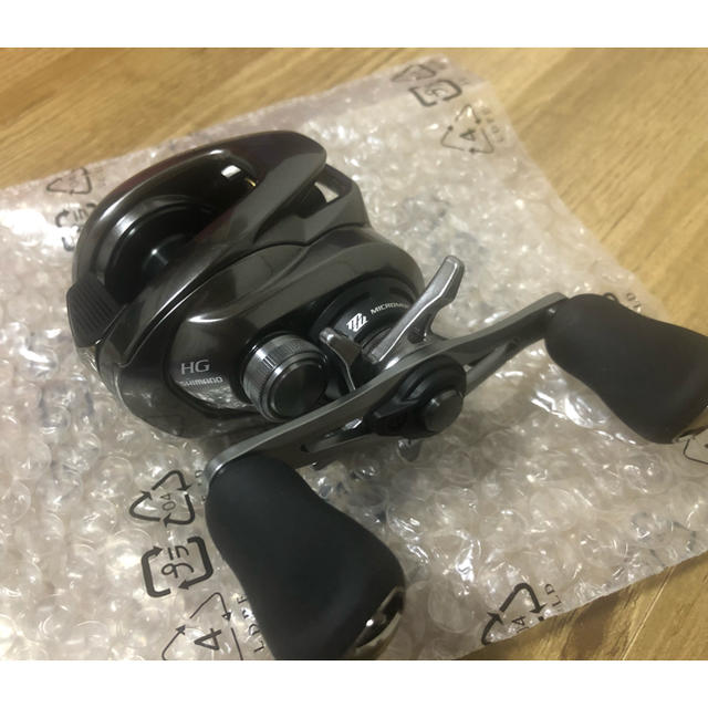 SHIMANO(シマノ)の【二トン様専用】シマノ 20 メタニウム HG  右巻き スポーツ/アウトドアのフィッシング(リール)の商品写真