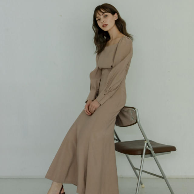 SNIDEL(スナイデル)のSheer nudie dress ダスティピンク　ワンピース レディースのワンピース(ロングワンピース/マキシワンピース)の商品写真