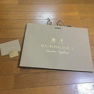 バーバリー(BURBERRY)のバーバリー 紙袋 シール 封筒付き(ショップ袋)