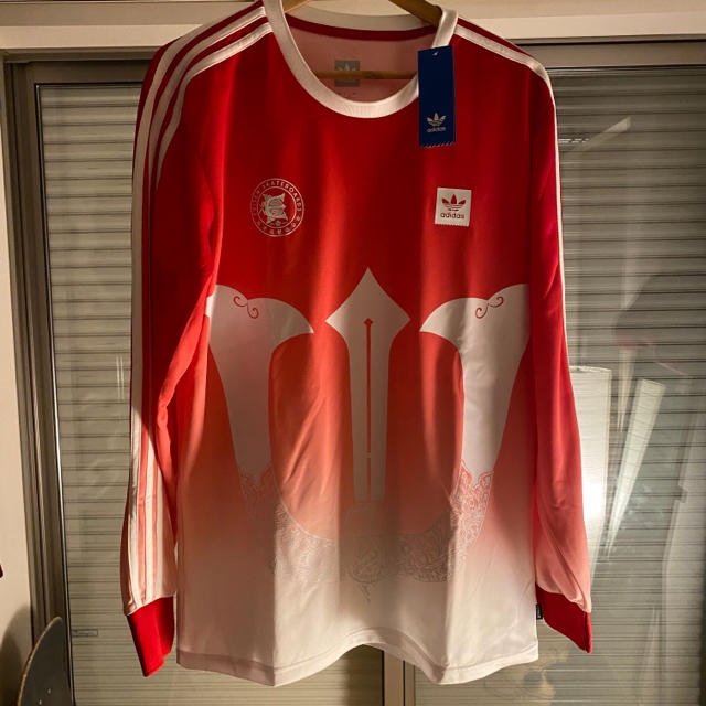 adidas(アディダス)のevisen adidas ロンT メンズのトップス(Tシャツ/カットソー(七分/長袖))の商品写真