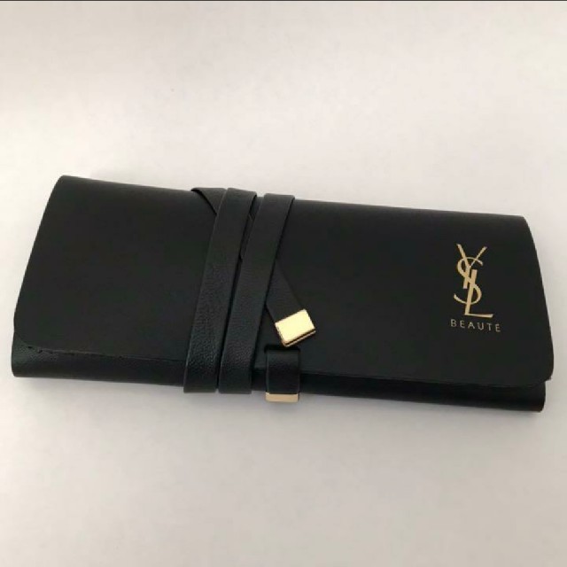 Yves Saint Laurent Beaute(イヴサンローランボーテ)のイブサンローランブラシ コスメ/美容のコスメ/美容 その他(その他)の商品写真