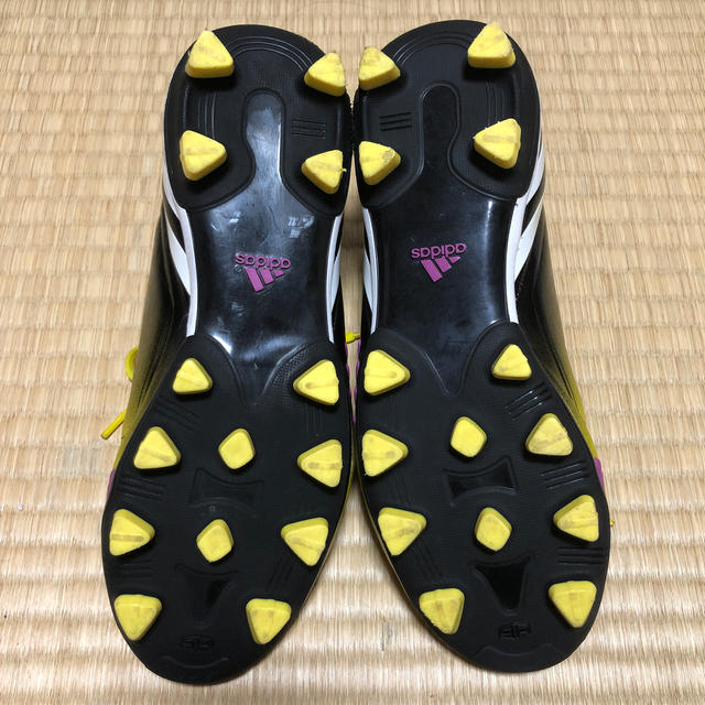 adidas(アディダス)のアディダス　プレデター　アブソリオン　 スポーツ/アウトドアのサッカー/フットサル(シューズ)の商品写真